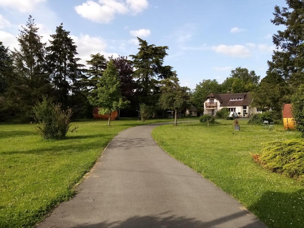 Havre De Paix Au Bords De L'Eure - Divers Hebergements Garennes-sur-Eure Eksteriør bilde