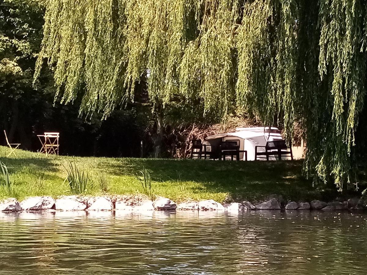 Havre De Paix Au Bords De L'Eure - Divers Hebergements Garennes-sur-Eure Eksteriør bilde