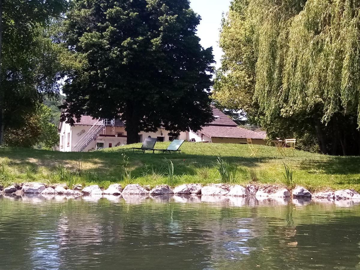 Havre De Paix Au Bords De L'Eure - Divers Hebergements Garennes-sur-Eure Eksteriør bilde